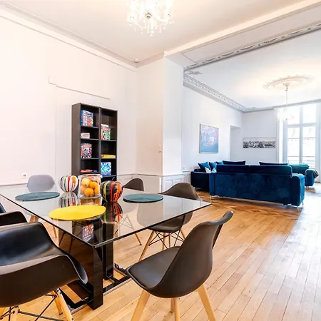 Immeuble Le Bringer 180m2 Apartment *