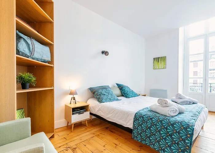 Immeuble Le Bringer 180m2 아파트